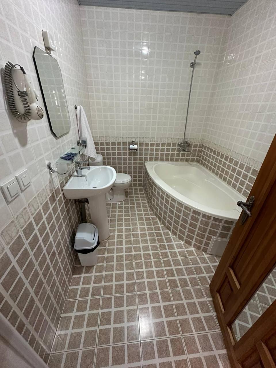 Shoxtut Boutique Hotell Buchara Exteriör bild